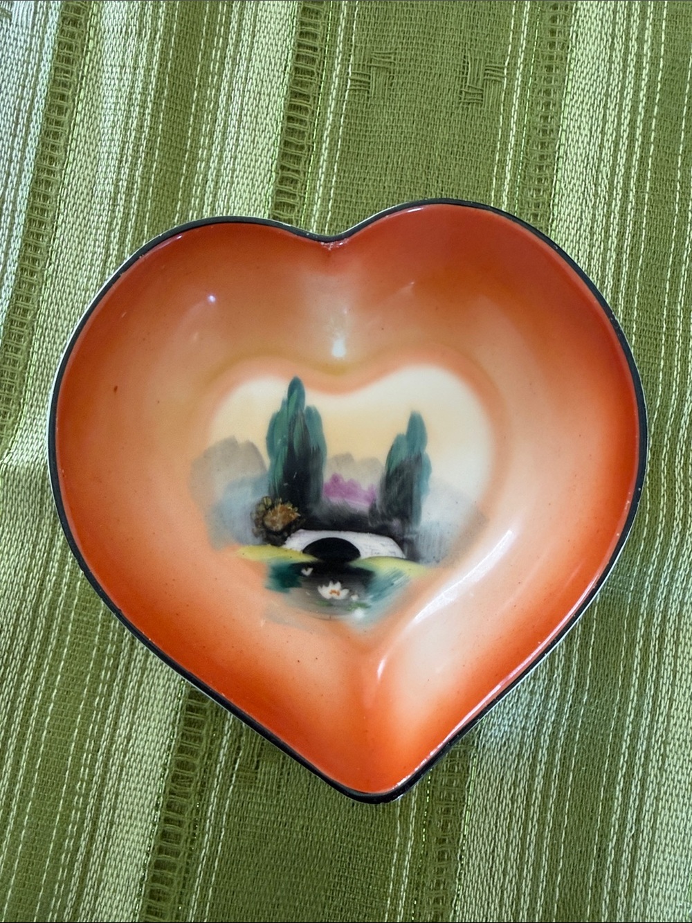Noritake Vintage Heart-Shaped Hand-Painted Ceramic Bowl in Orange and Cream